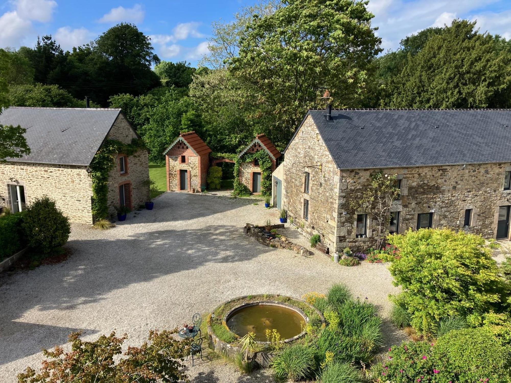 Au Fil De L'Eau Bed & Breakfast Le Vast Eksteriør bilde